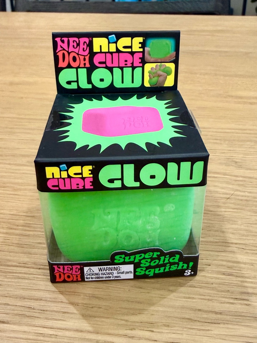 NeeDoh Nice Cube GLOW in Green - Super Solid Squish 💚